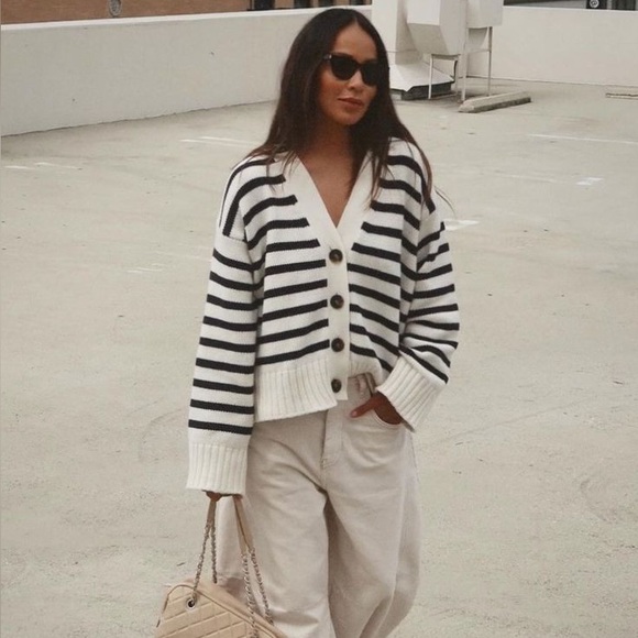 SEZANE BLOGGER Classic Navy Ecru Striped Wilson Cardigan Preppy Knit Sweater XXS - Picture 3 of 17